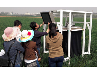 FluorCam野外移動(dòng)式大型葉綠素?zé)晒獬上裣到y(tǒng)